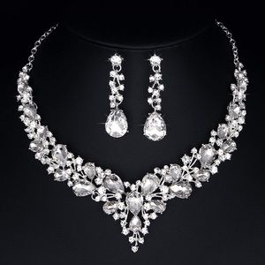 Crystal necklace and earrings set!